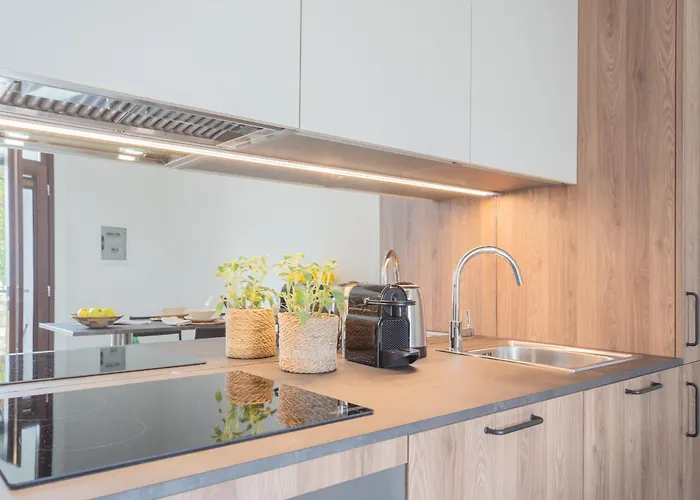 Cozy Nest On The By Rent * Tremezzo